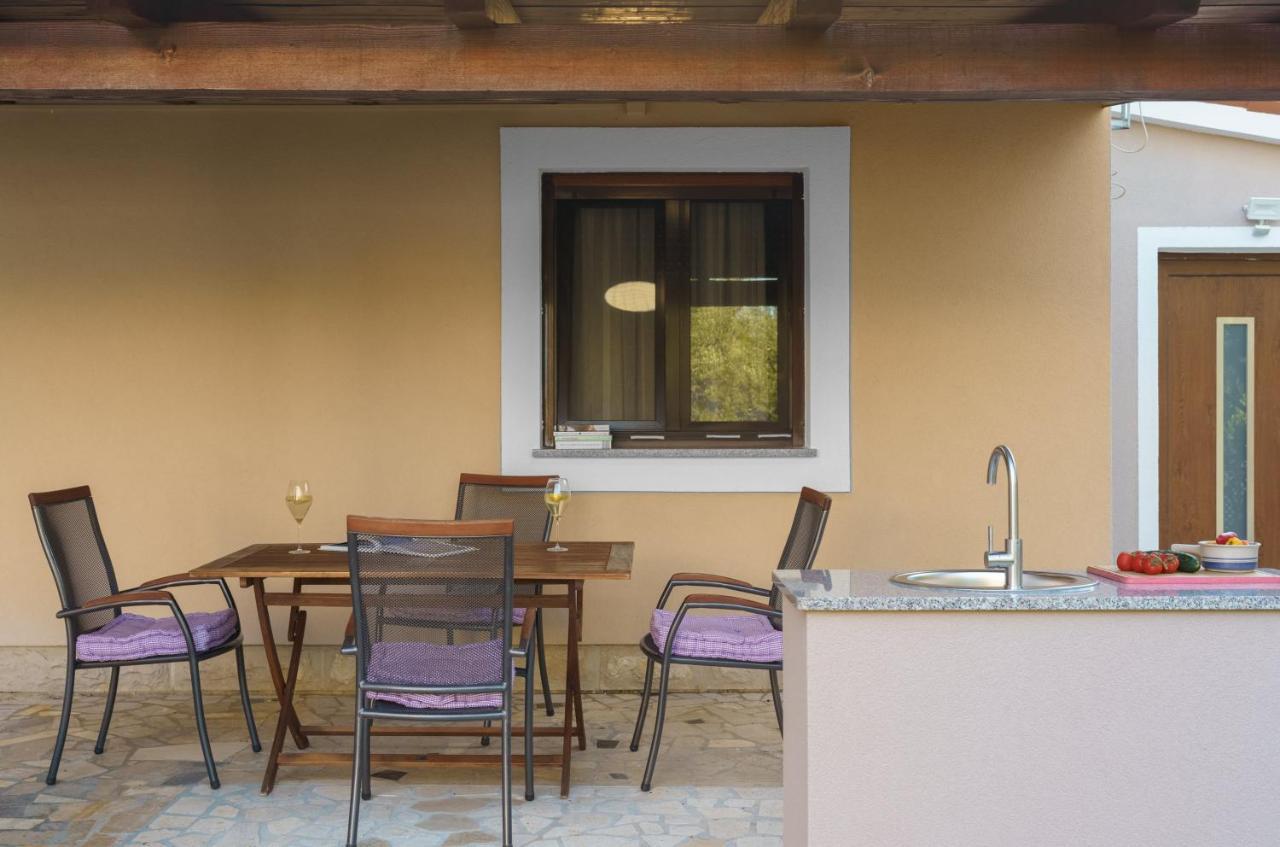 Argonave 6 Apartment Pula Exterior photo